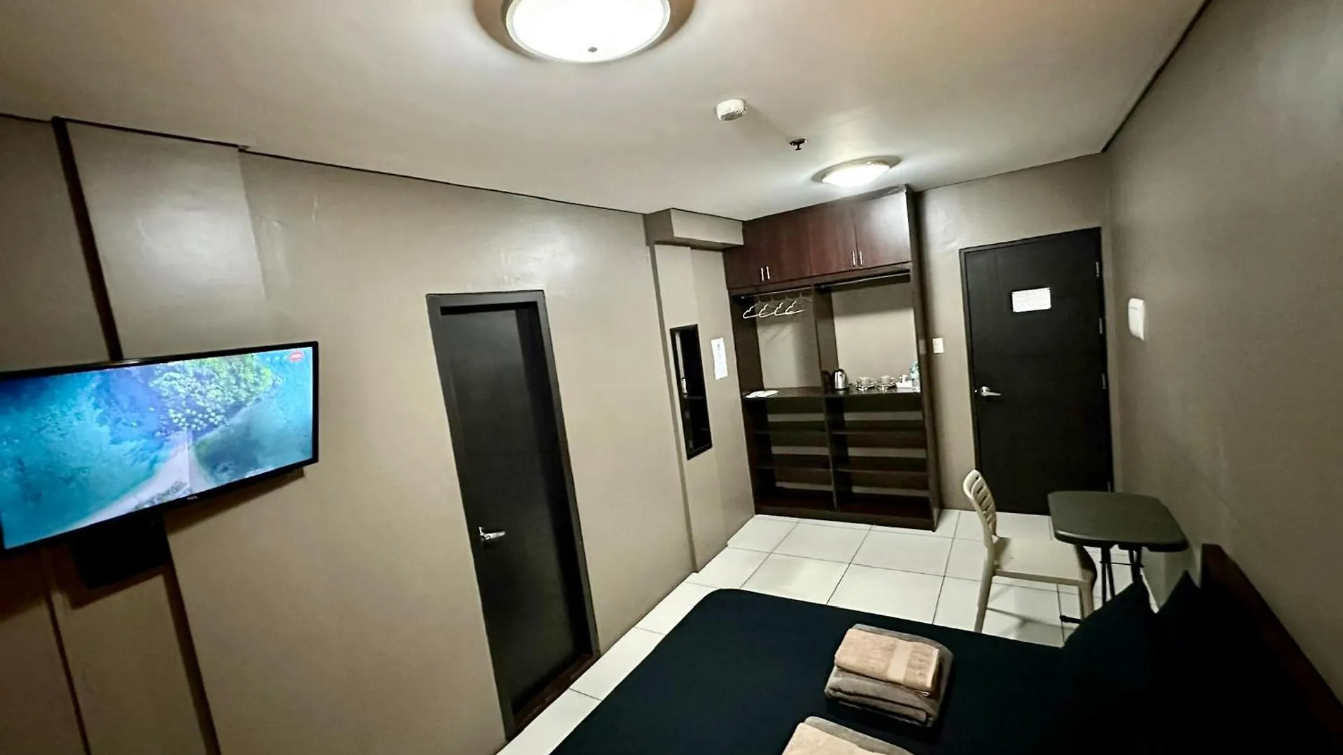 Inn De Avenida, Makati Makati City 2*,  Philippines
